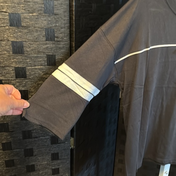 *SALE* Tavik Staycation Staples 3/4th Sleeve Tee with Striped Accents Small - Picture 4 of 5